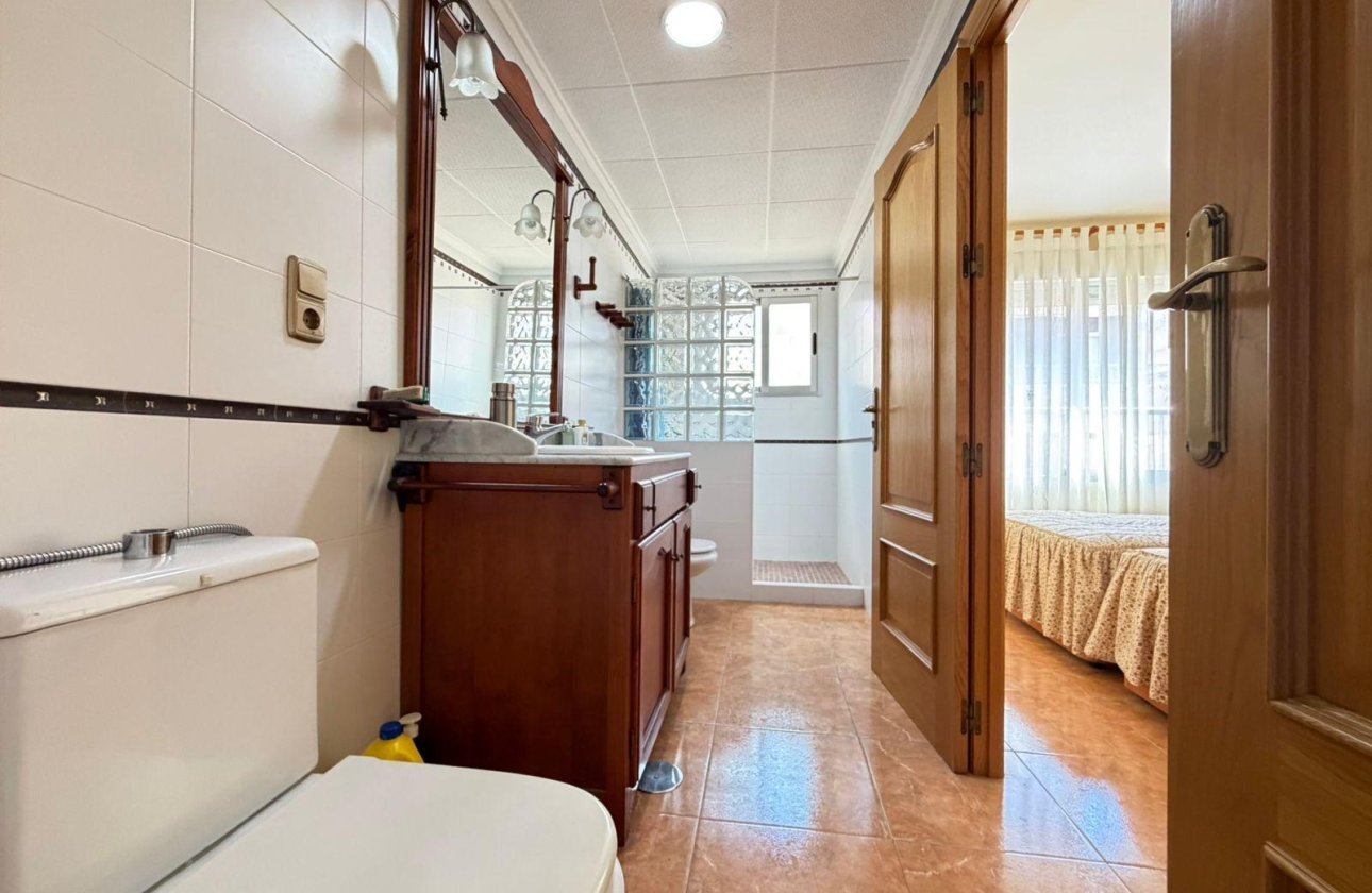 Revente - Appartement -
Torrevieja - Playa del Cura