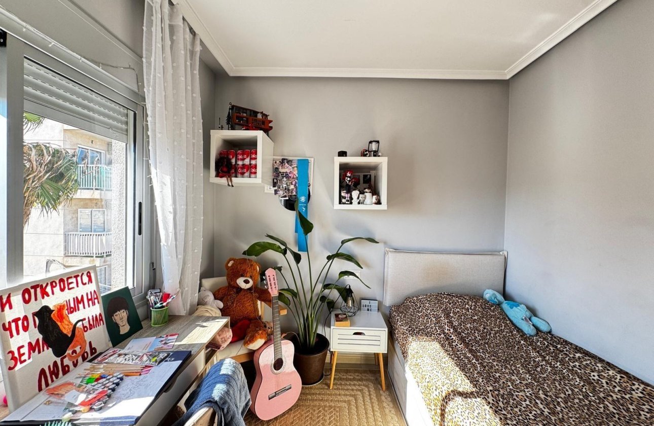 Revente - Appartement -
Torrevieja - Playa del Cura