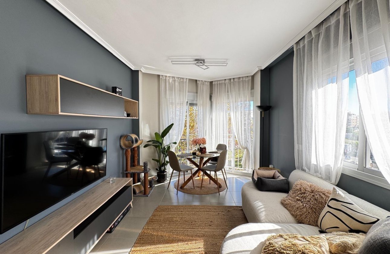 Revente - Appartement -
Torrevieja - Playa del Cura