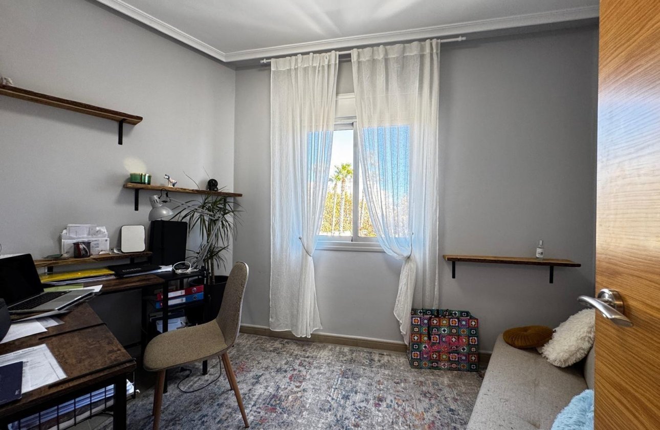 Revente - Appartement -
Torrevieja - Playa del Cura