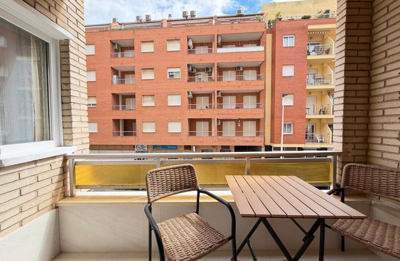 Revente - Appartement -
Torrevieja - Playa del Cura