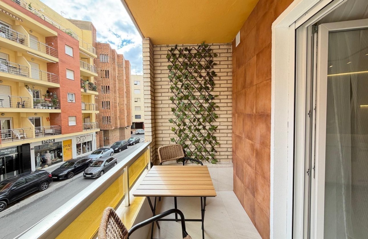 Revente - Appartement -
Torrevieja - Playa del Cura