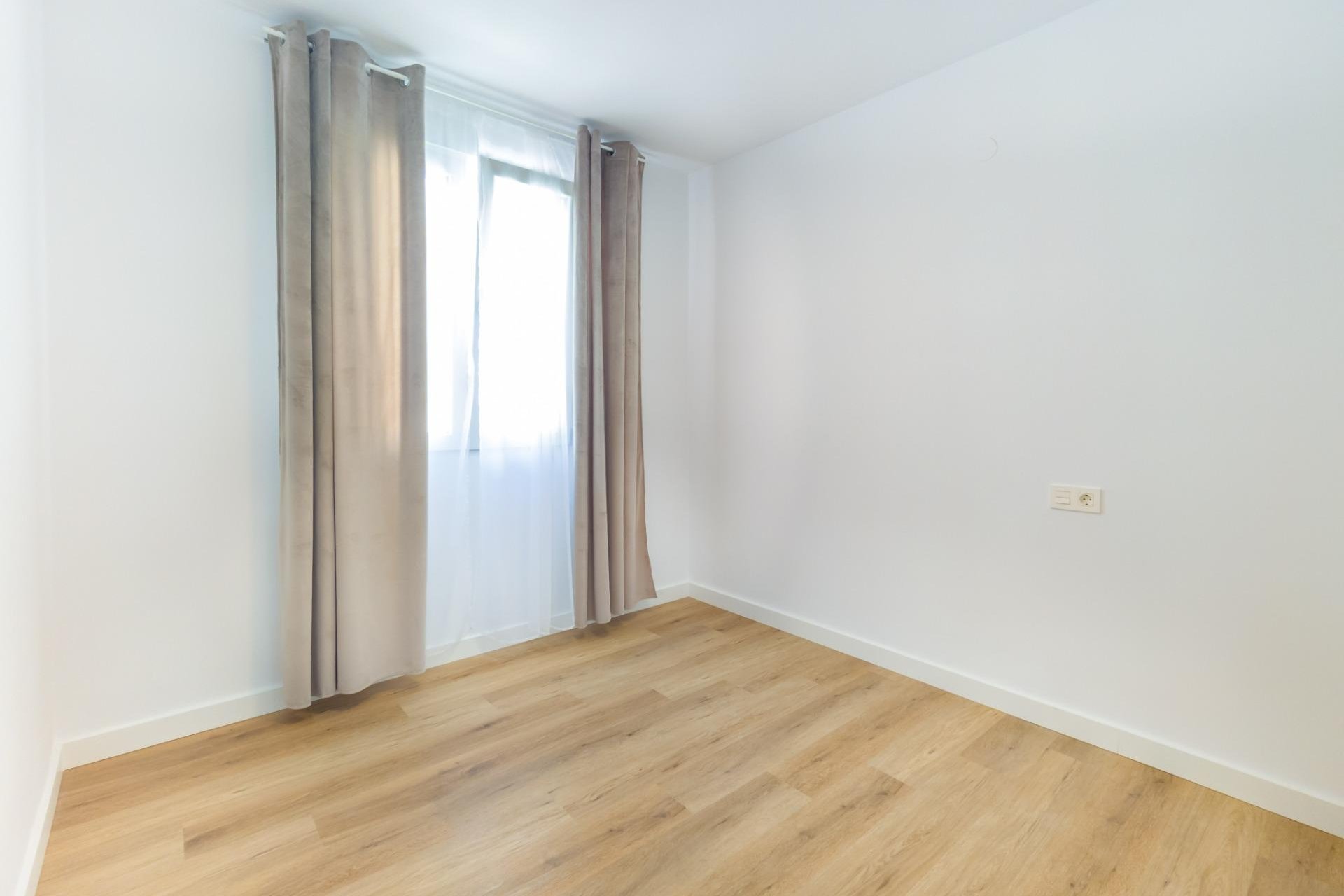 Revente - Appartement -
Torrevieja - Playa del Cura