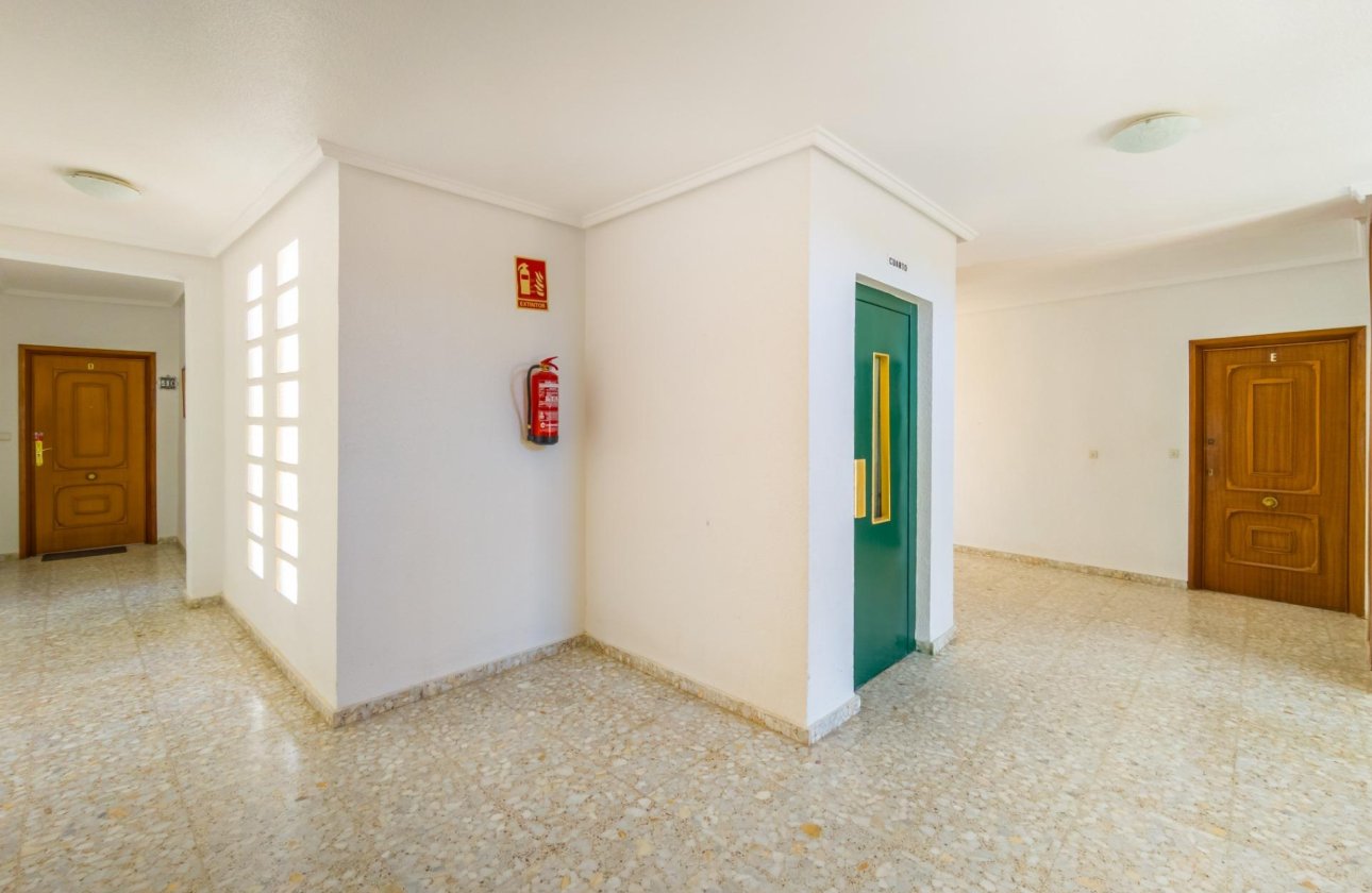Revente - Appartement -
Torrevieja - Playa del Cura