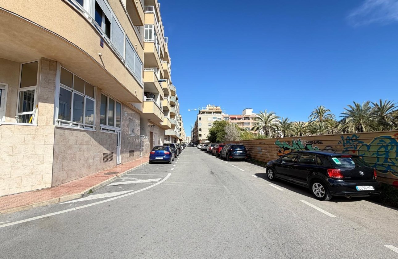 Revente - Appartement -
Torrevieja - Playa del Cura