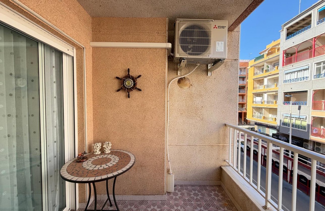 Revente - Appartement -
Torrevieja - Playa del Cura