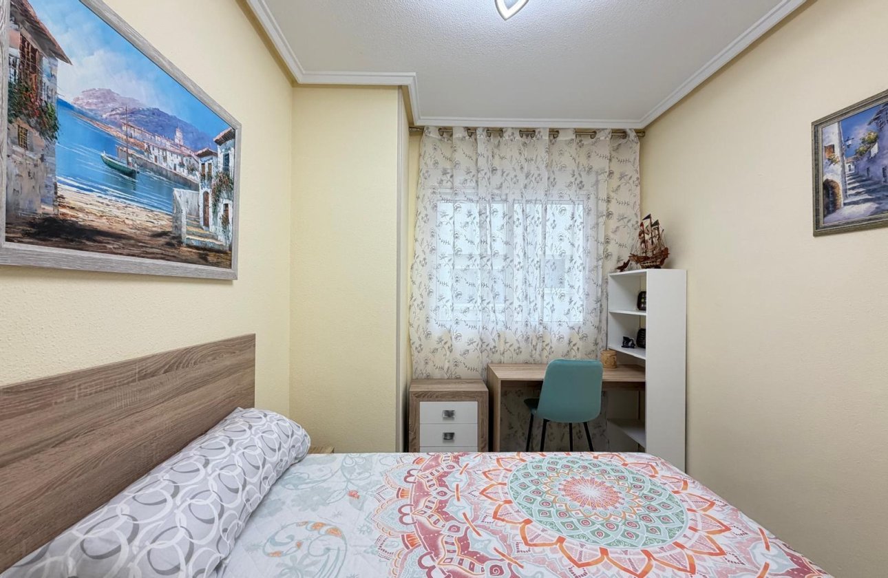 Revente - Appartement -
Torrevieja - Playa del Cura
