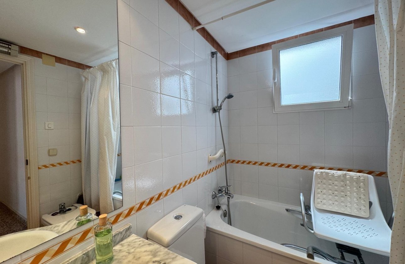 Revente - Appartement -
Torrevieja - Playa del Cura