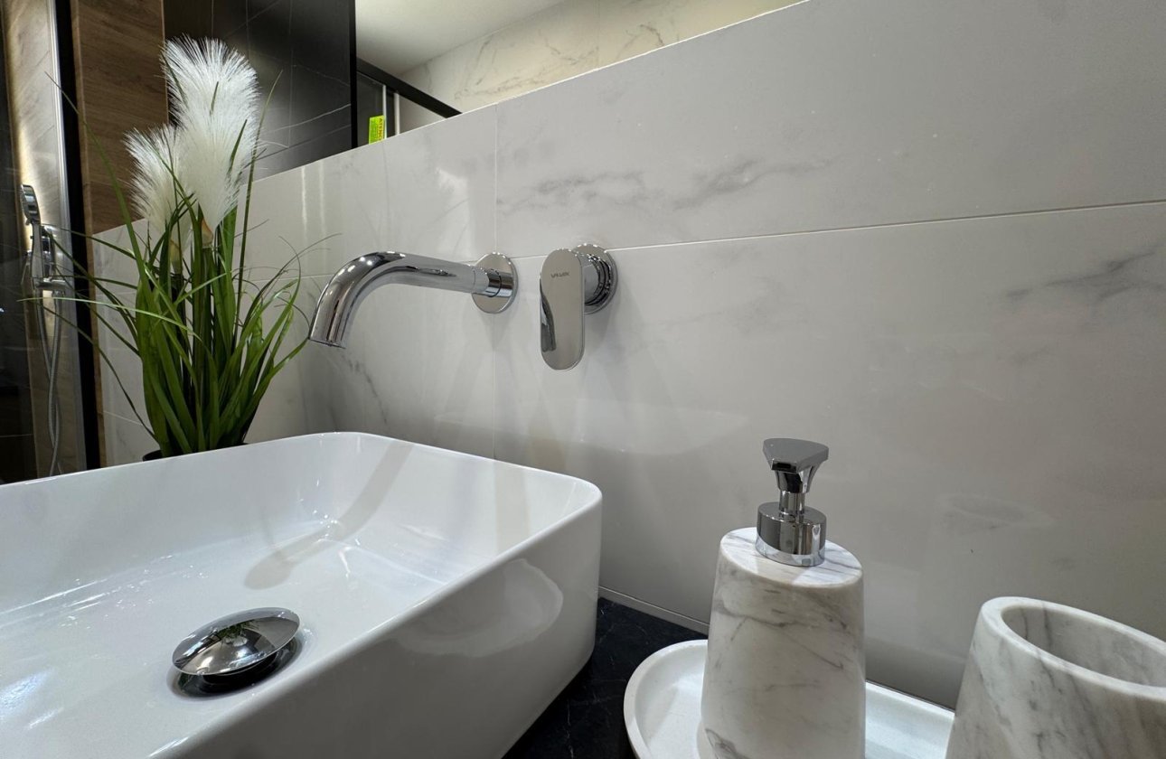 Revente - Appartement -
Torrevieja - Playa del Cura