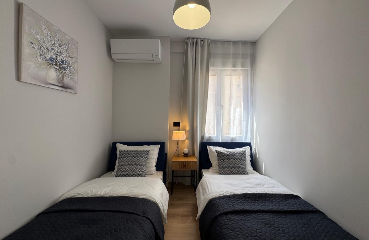 Revente - Appartement -
Torrevieja - Playa del Cura