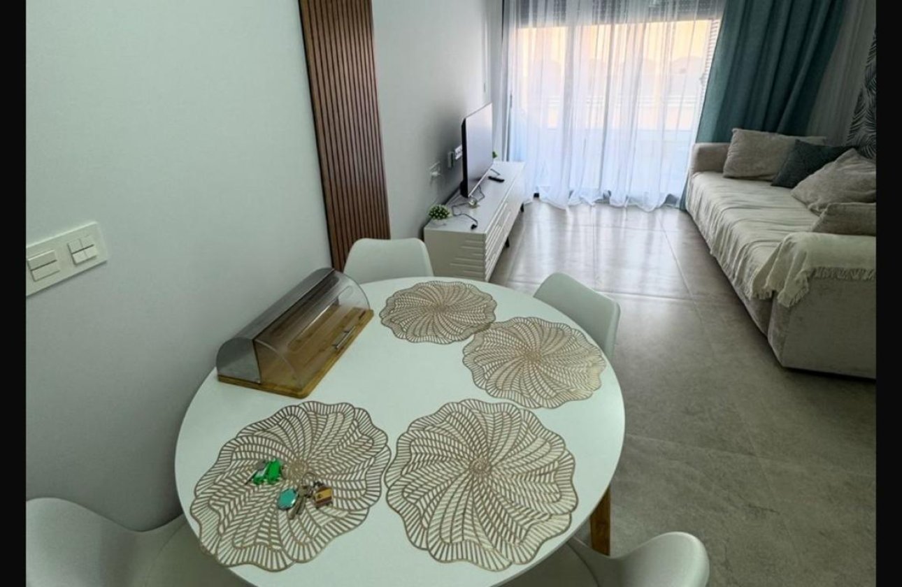 Revente - Appartement -
Torrevieja - Playa del Cura