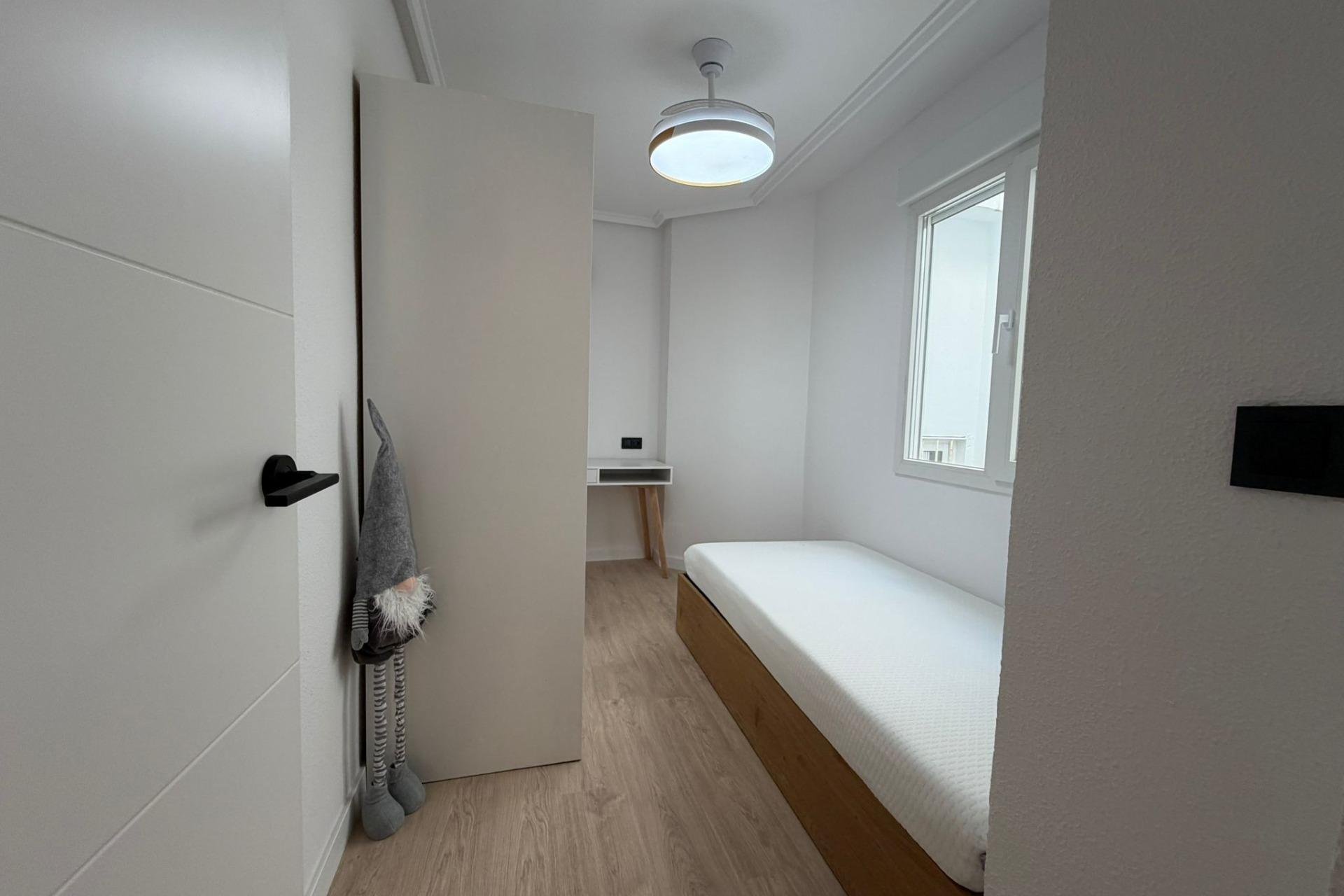Revente - Appartement -
Torrevieja - Playa del Cura