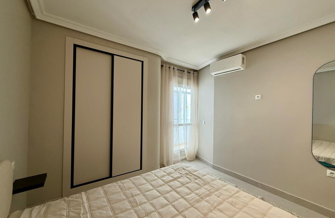 Revente - Appartement -
Torrevieja - Playa del Cura