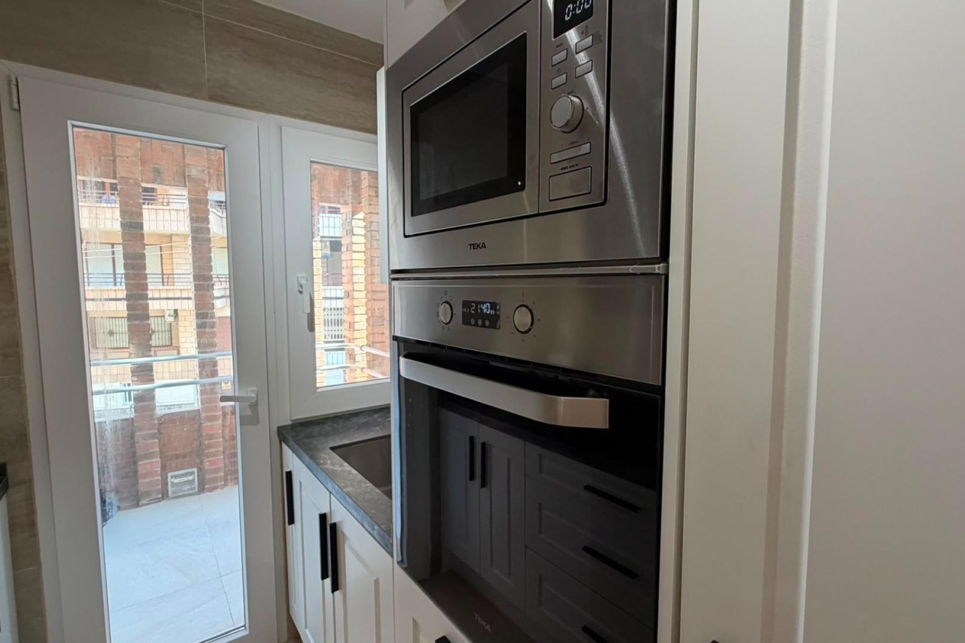 Revente - Appartement -
Torrevieja - Playa del Cura