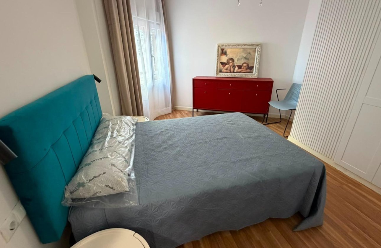 Revente - Appartement -
Torrevieja - Playa del Cura