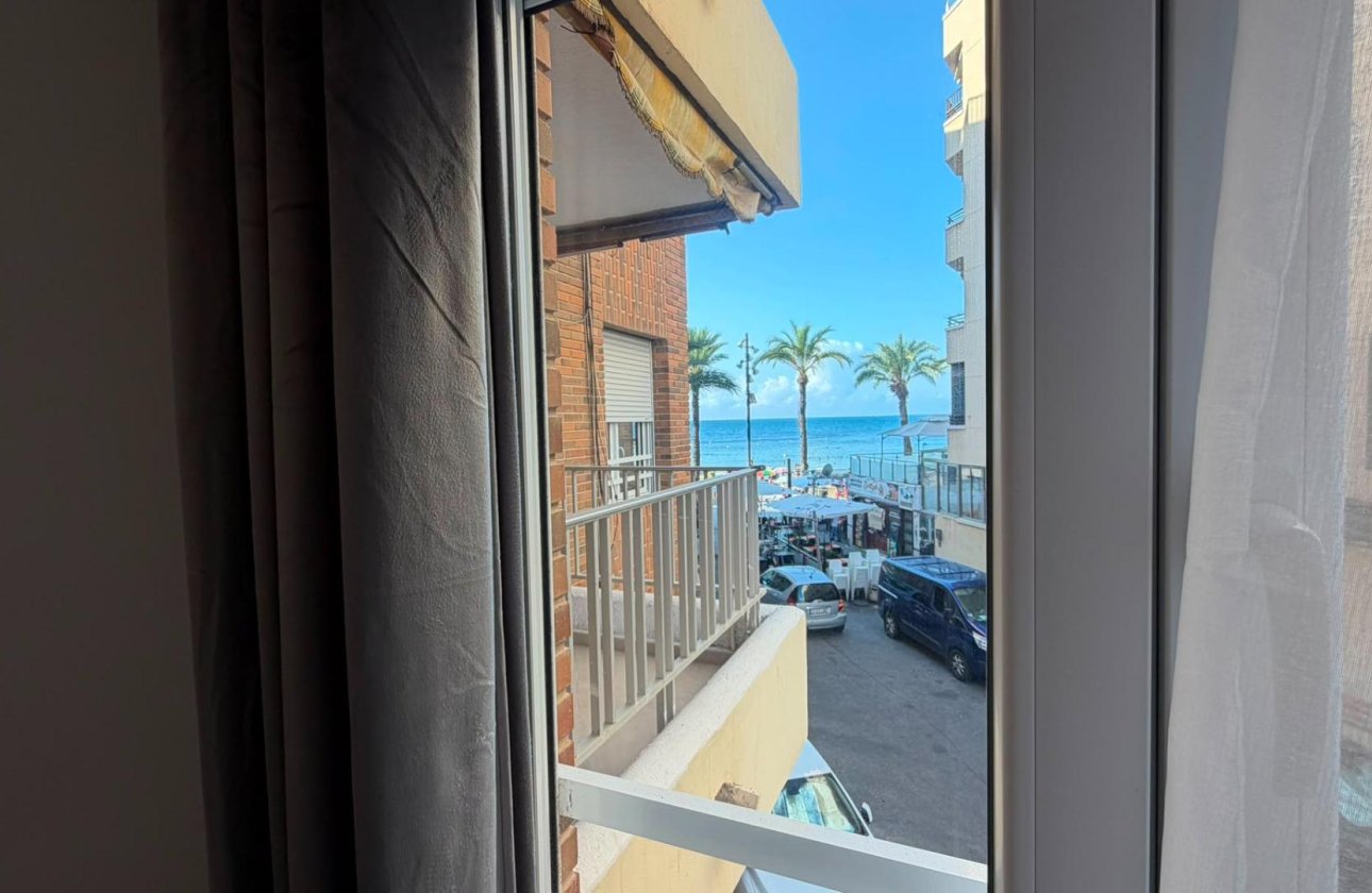 Revente - Appartement -
Torrevieja - Playa del Cura