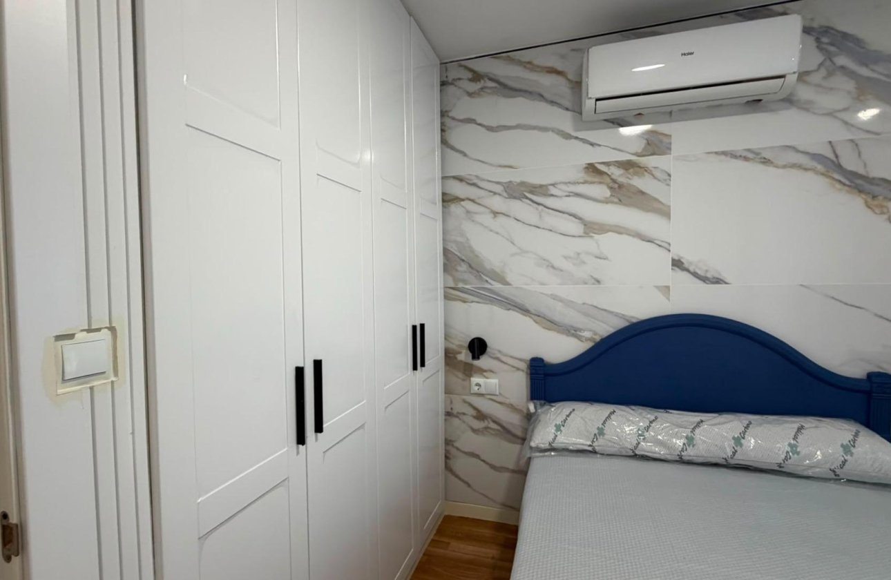 Revente - Appartement -
Torrevieja - Playa del Cura