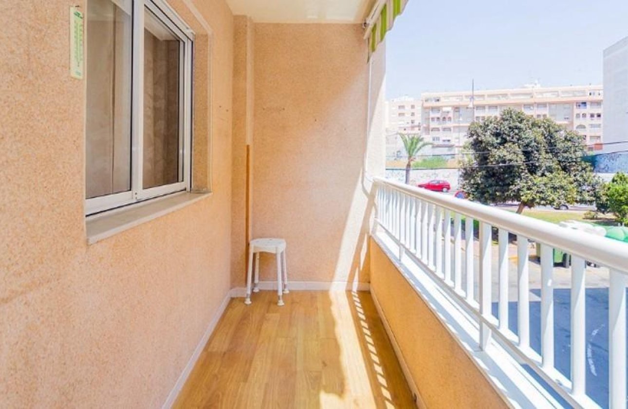 Revente - Appartement -
Torrevieja - Playa del Cura
