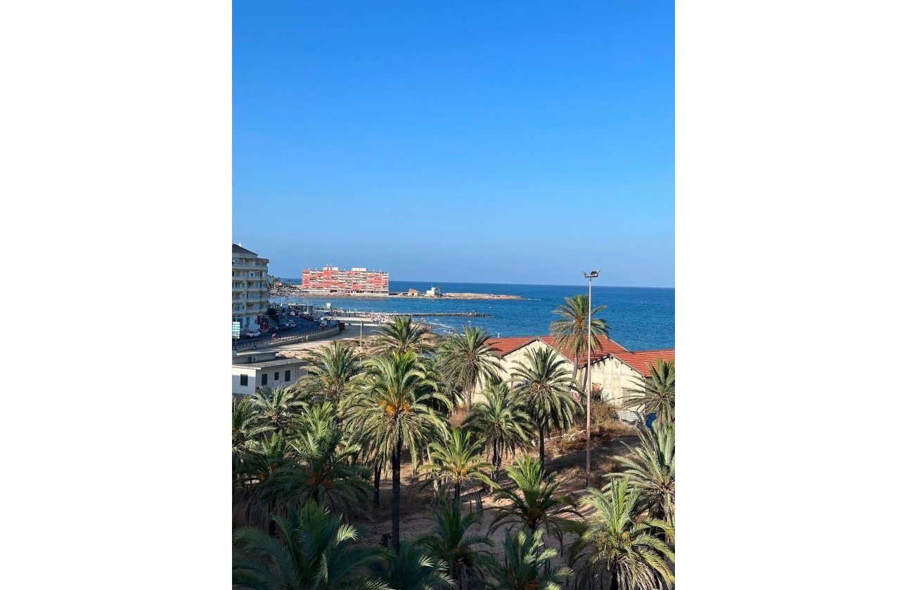 Revente - Appartement -
Torrevieja - Playa del Cura