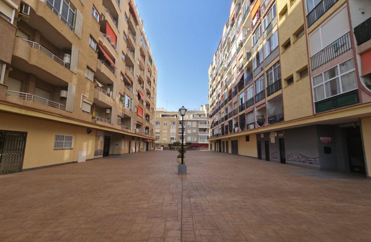 Revente - Appartement -
Torrevieja - Playa del Cura