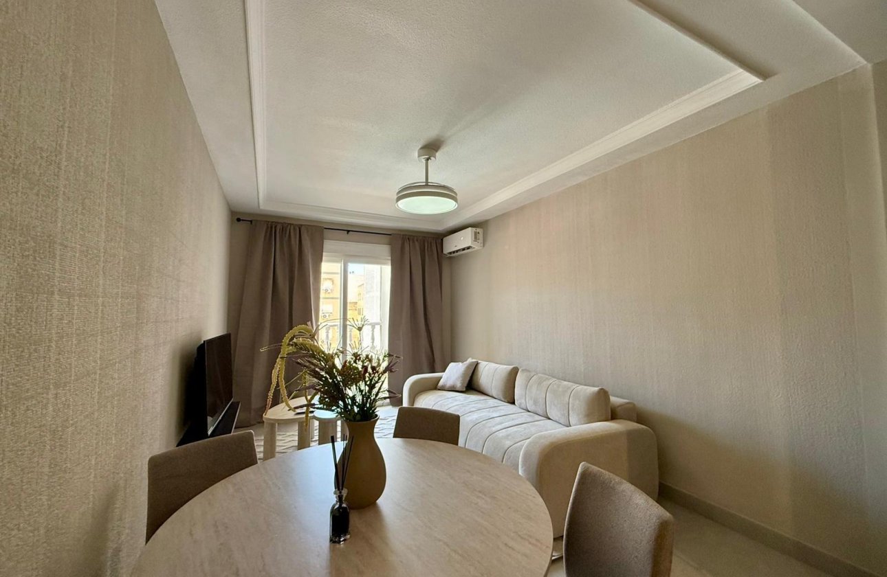 Revente - Appartement -
Torrevieja - Playa del Cura