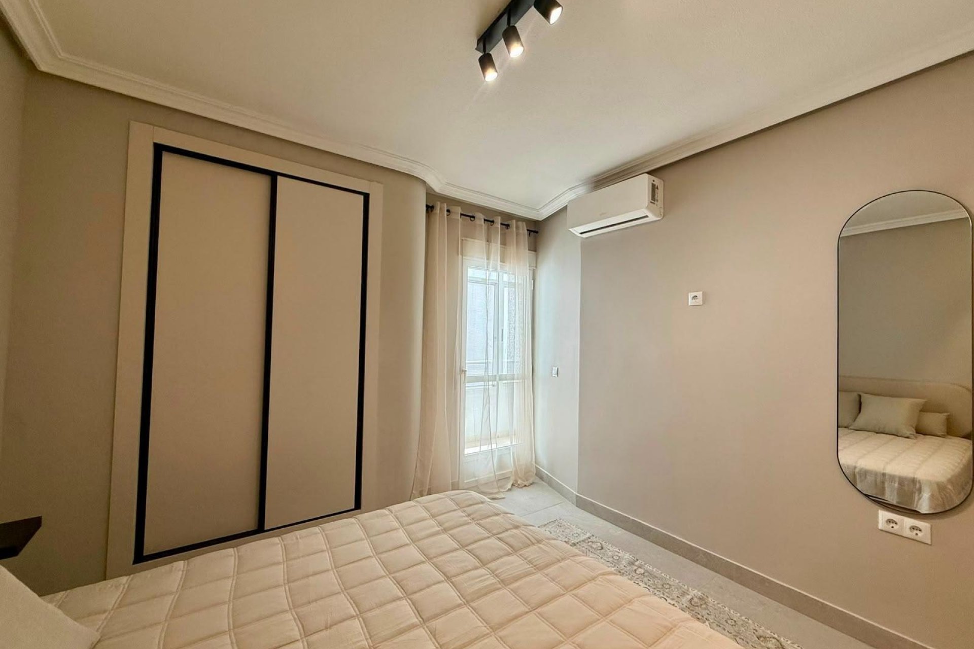 Revente - Appartement -
Torrevieja - Playa del Cura