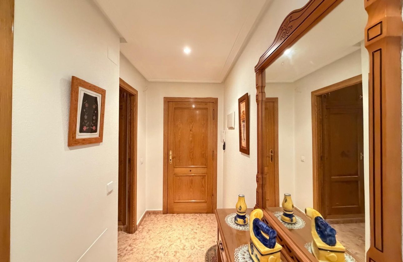 Revente - Appartement -
Torrevieja - Playa del Cura