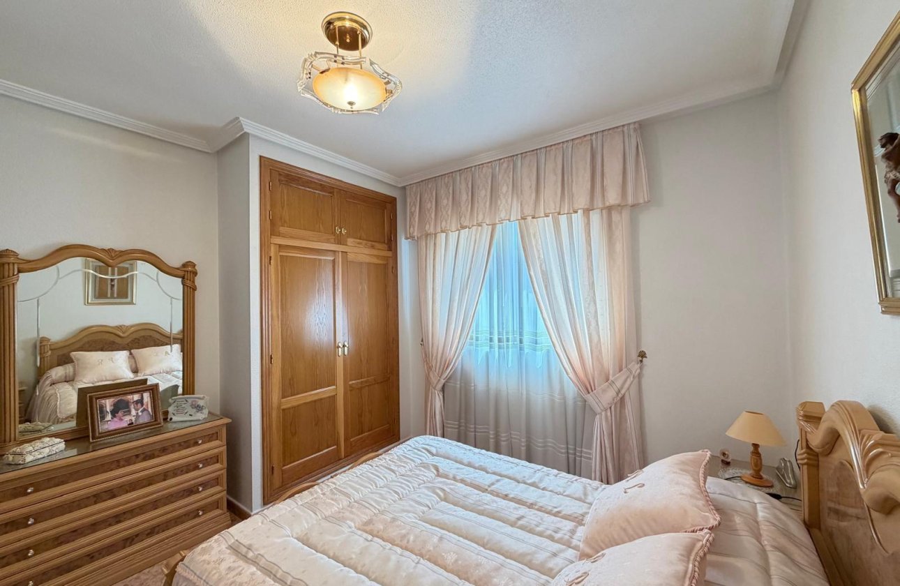 Revente - Appartement -
Torrevieja - Playa del Cura
