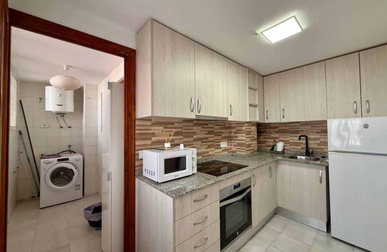 Revente - Appartement -
Torrevieja - Playa del Cura