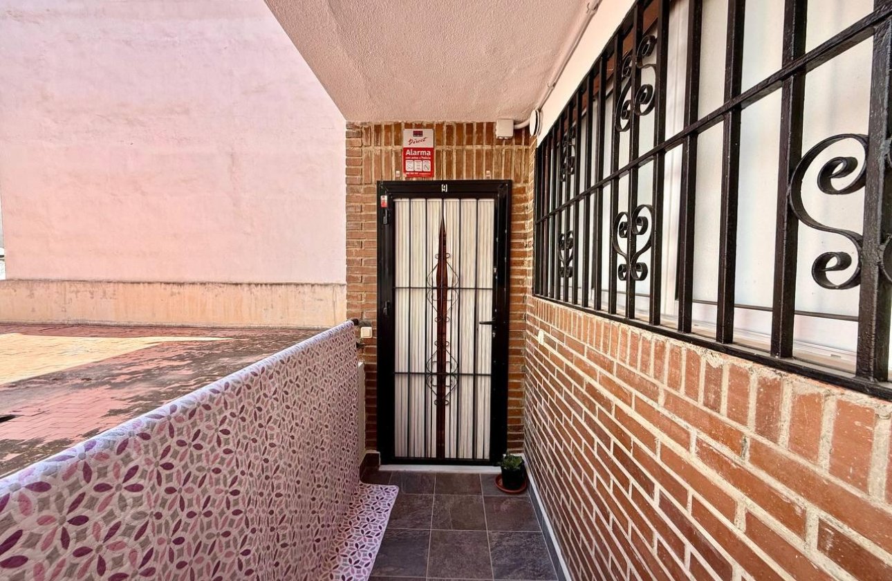 Revente - Appartement -
Torrevieja - Playa del Cura