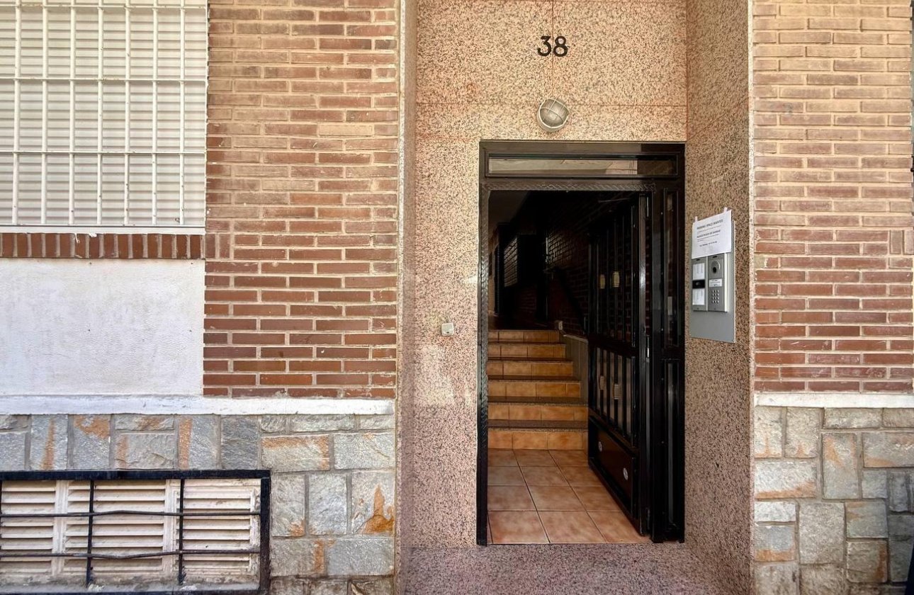Revente - Appartement -
Torrevieja - Playa del Cura