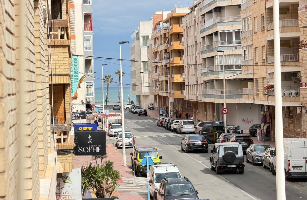 Revente - Appartement -
Torrevieja - Playa del Cura