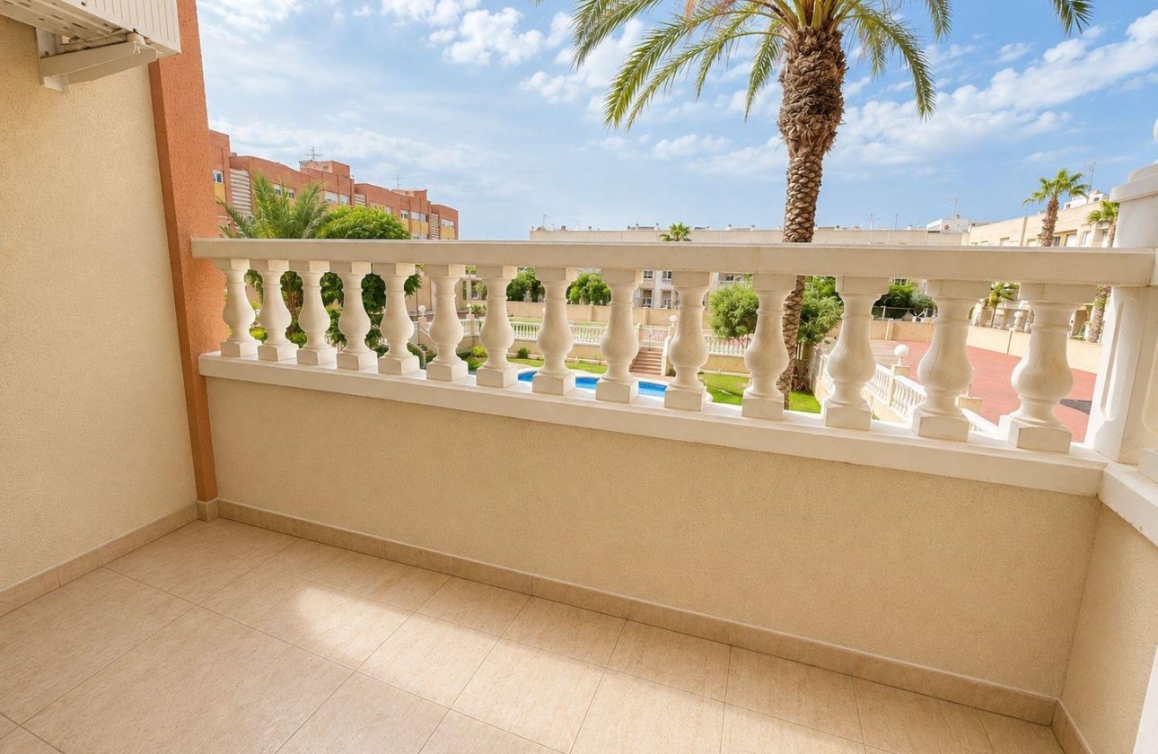Revente - Appartement -
Torrevieja - Playa del Cura