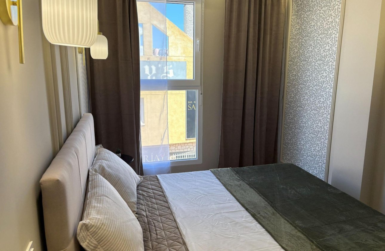 Revente - Appartement -
Torrevieja - Playa del Cura