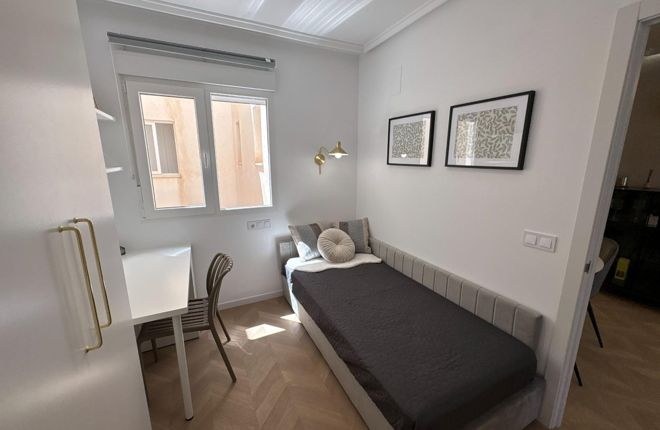 Revente - Appartement -
Torrevieja - Playa del Cura