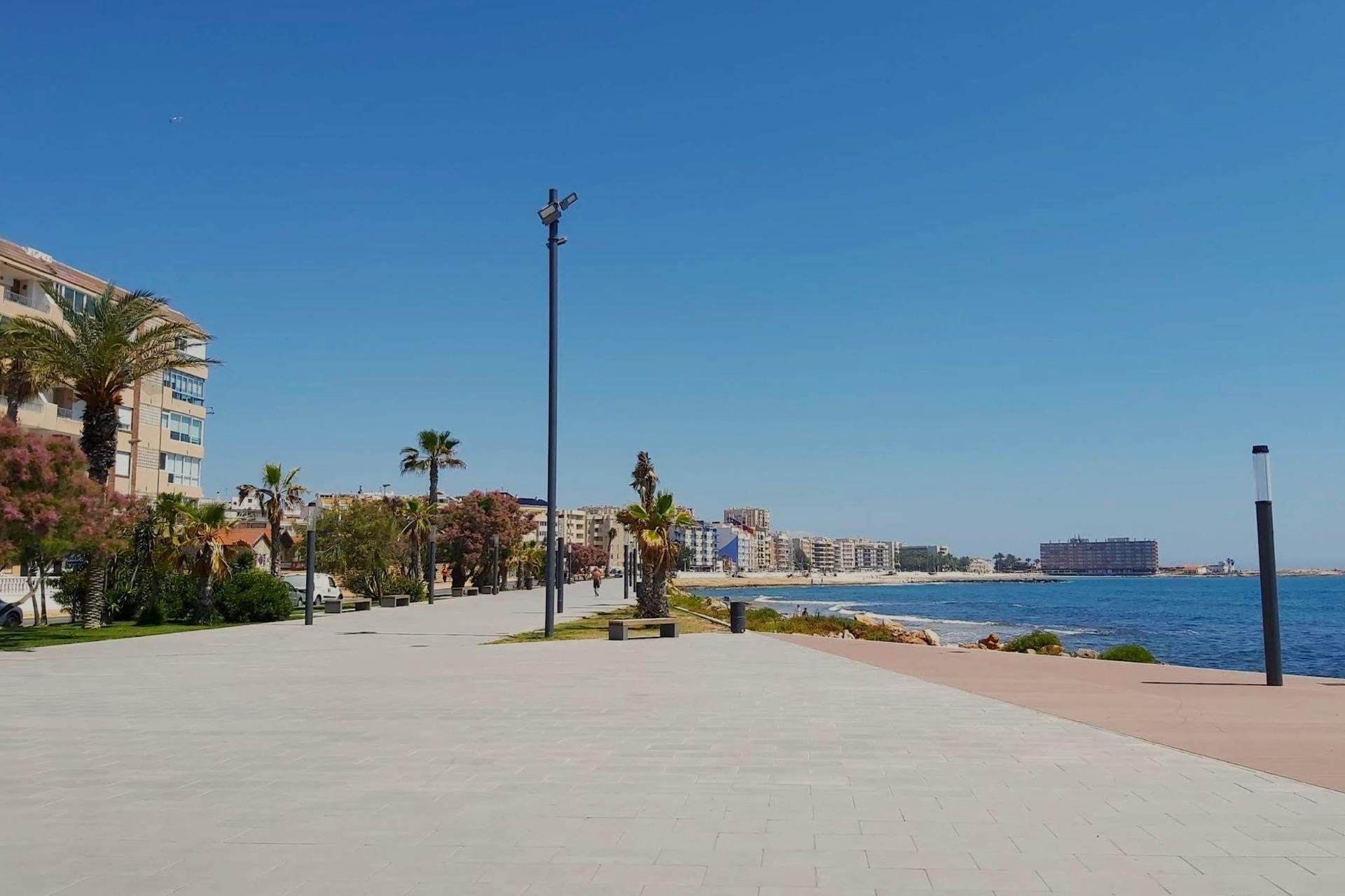 Revente - Appartement -
Torrevieja - Playa del Cura