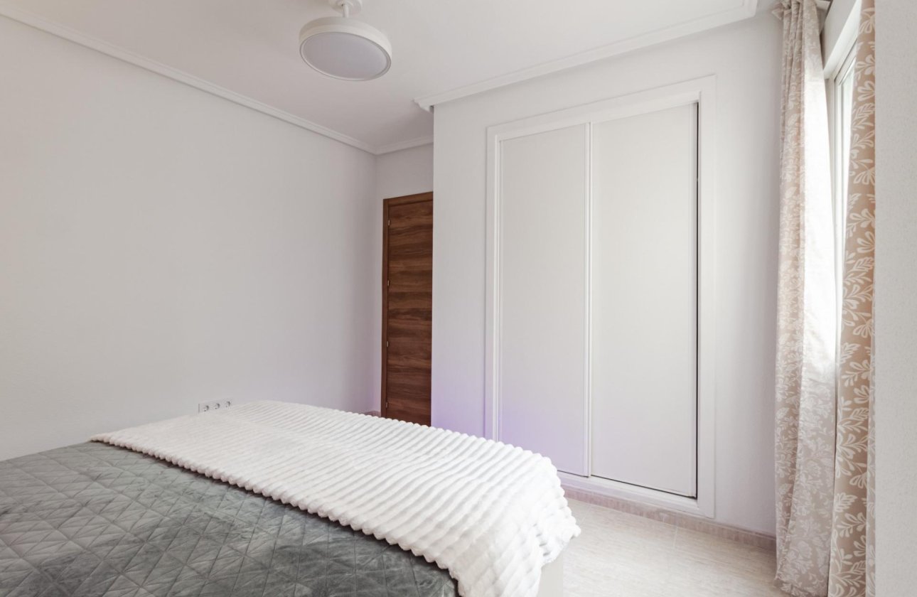 Revente - Appartement -
Torrevieja - Playa del Cura