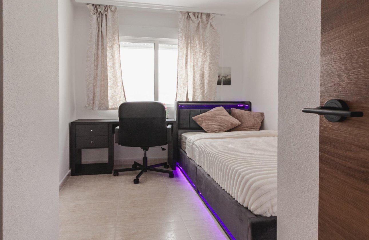 Revente - Appartement -
Torrevieja - Playa del Cura
