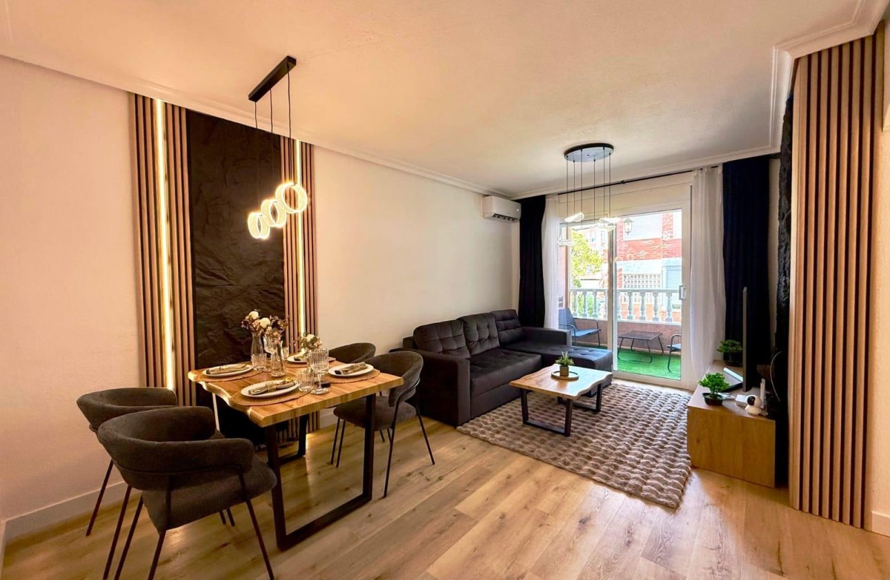 Revente - Appartement -
Torrevieja - Playa del Cura