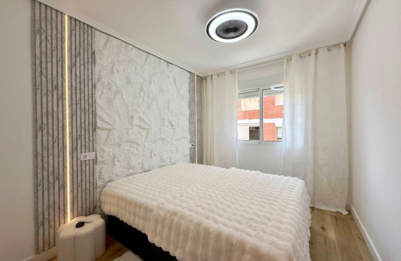 Revente - Appartement -
Torrevieja - Playa del Cura