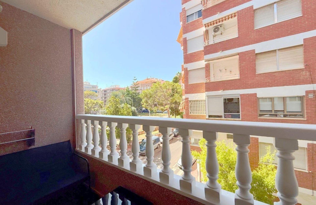Revente - Appartement -
Torrevieja - Playa del Cura