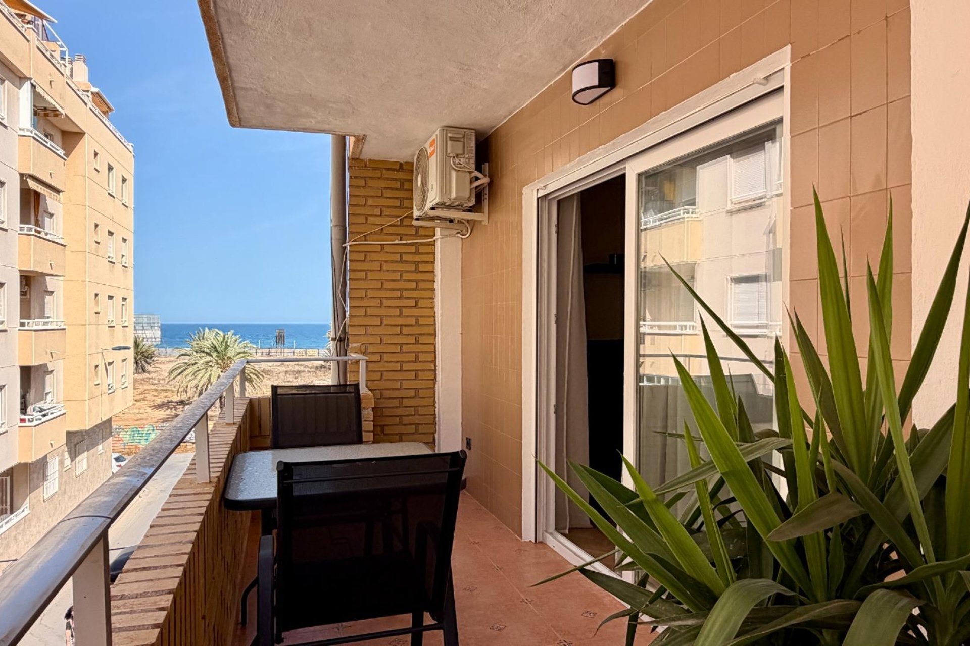 Revente - Appartement -
Torrevieja - Playa del Cura