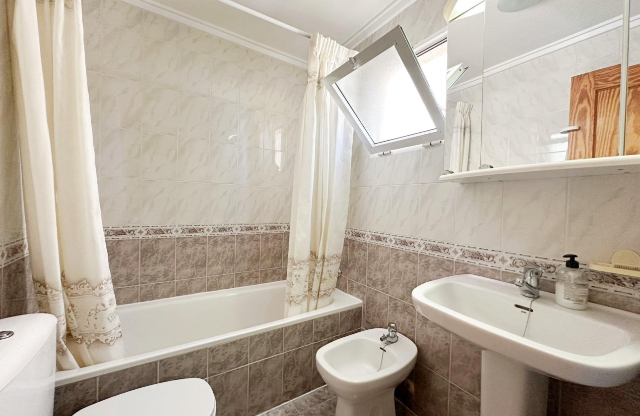 Revente - Appartement -
Torrevieja - Playa del Cura