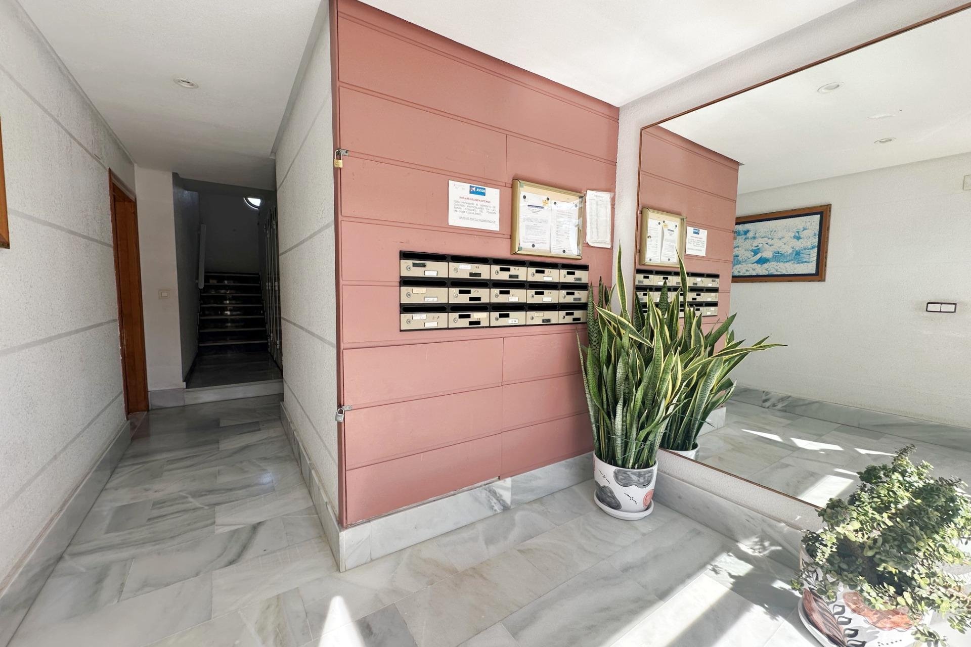 Revente - Appartement -
Torrevieja - Playa del Cura
