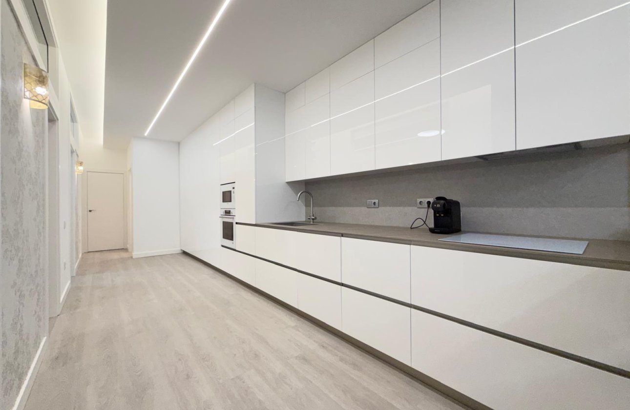 Revente - Appartement -
Torrevieja - Playa del Cura