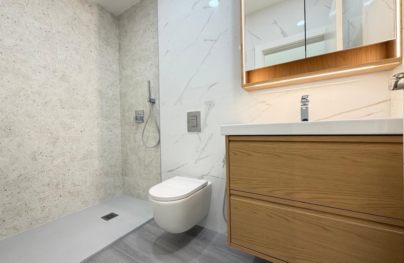 Revente - Appartement -
Torrevieja - Playa del Cura