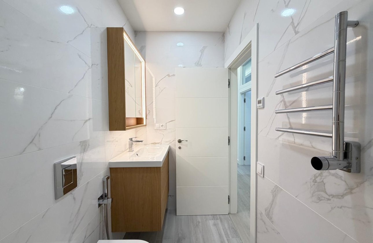 Revente - Appartement -
Torrevieja - Playa del Cura
