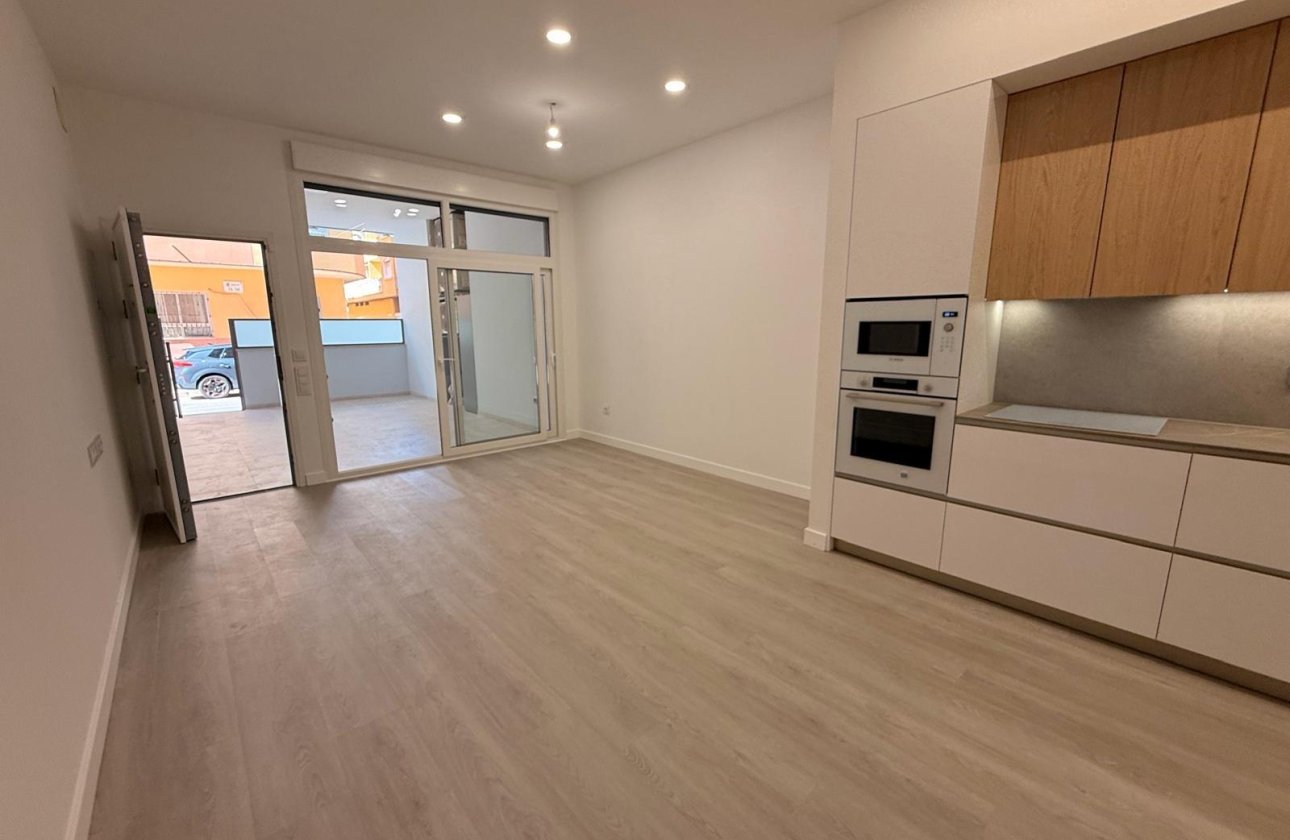 Revente - Appartement -
Torrevieja - Playa del Cura