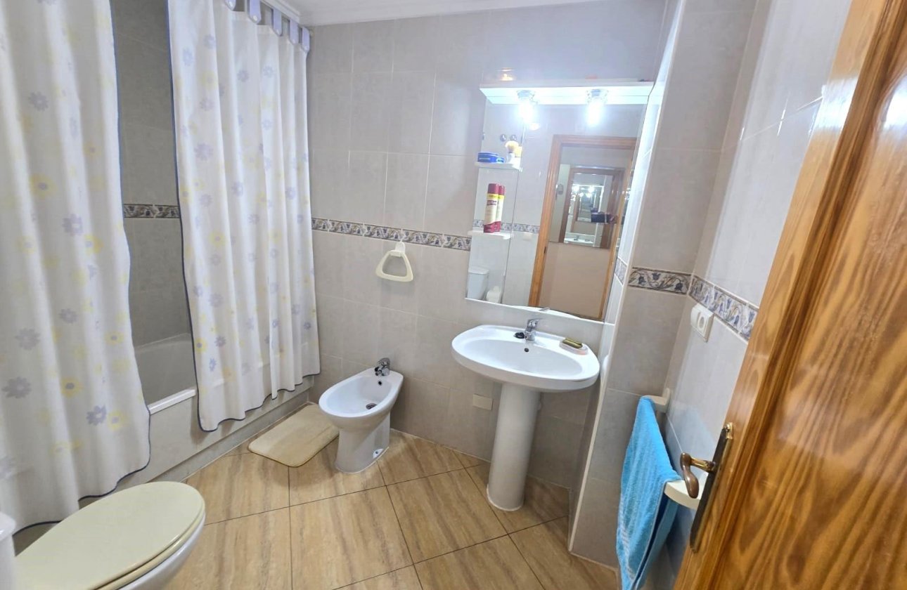 Revente - Appartement -
Torrevieja - Playa del Cura