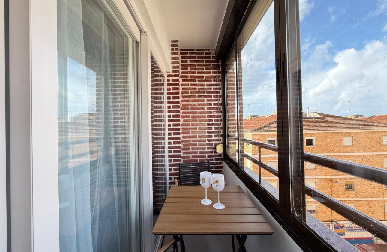 Revente - Appartement -
Torrevieja - Playa del Cura